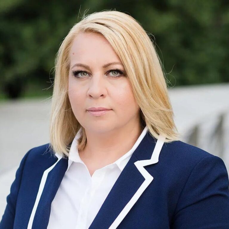 Untitled design 5 768x768